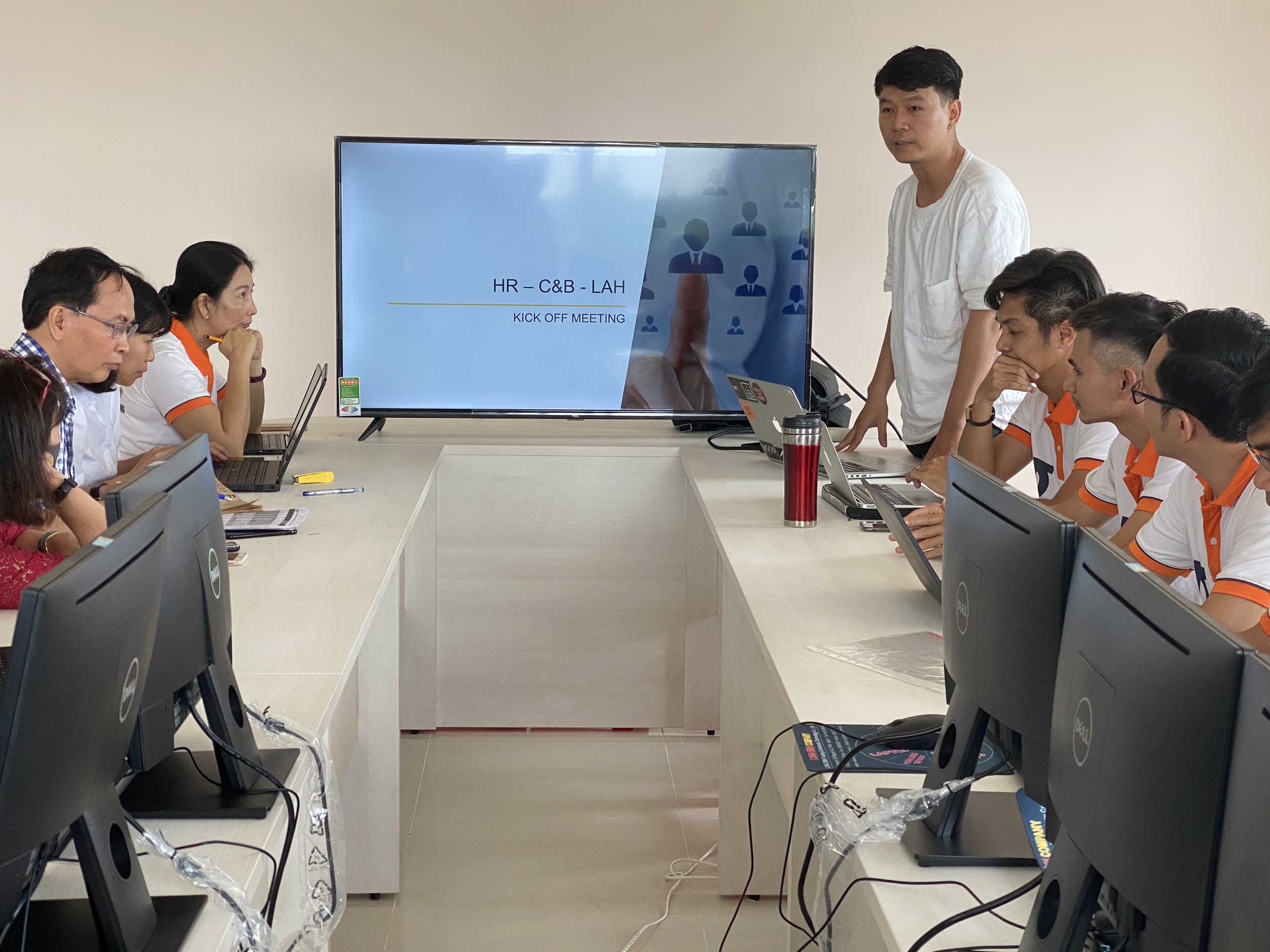 ACTIVATING "HUMAN MANAGEMENT SOFTWARE" PROJECT FOR LONG AN OBSTETRICS AND PEDIATRICS HOSPITAL